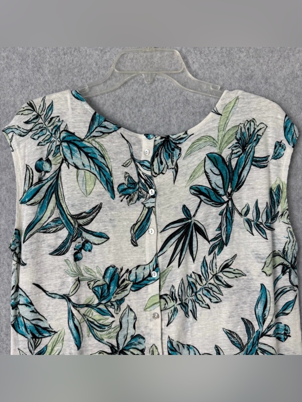 Tahari Linen Short Sleeve T-Shirt Womens Size L Blue Green Black White Lot of 2 - Picture 13 of 16